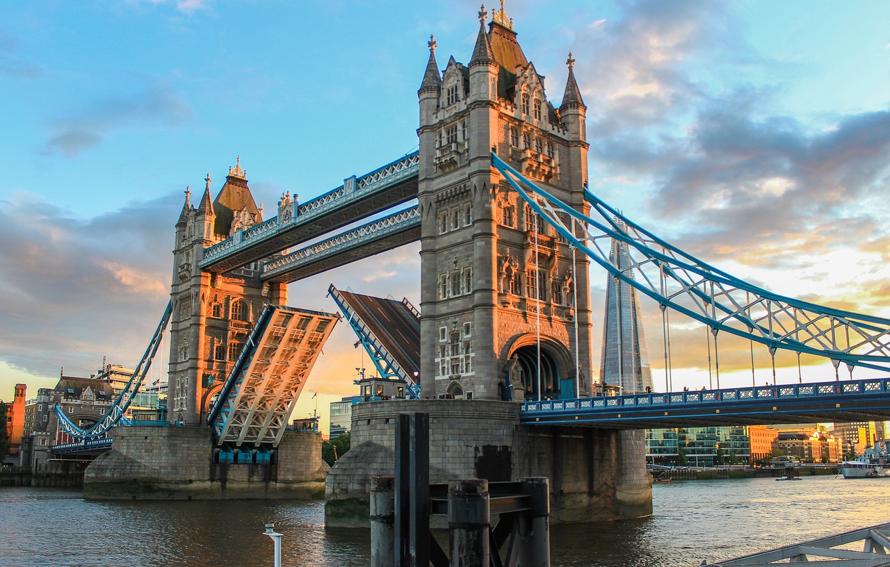 Air traffic between the Netherlands and Great Britain banned immediately